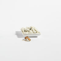 CC MINT ALMONDS NUTS R40-03