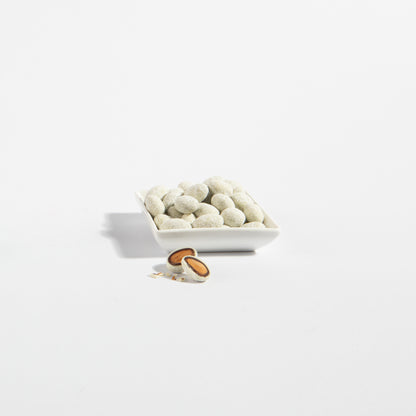 CC MINT ALMONDS NUTS R40-03
