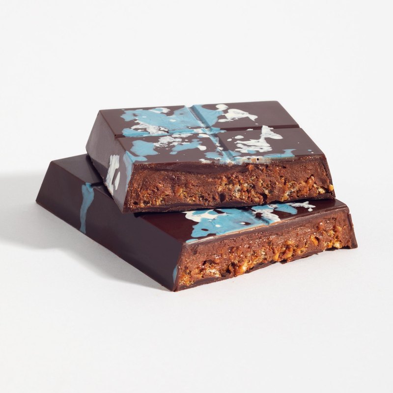 Almond Praline Crunch bar cut open